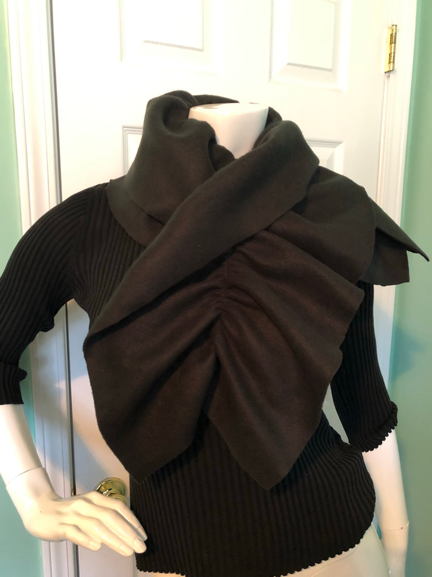 Black Classy Scarf Ruffle Style Fleece Scarf